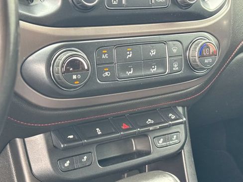 Used 2019 GMC Canyon All Terrain w/ Trailering Package AWD/4WD image 23