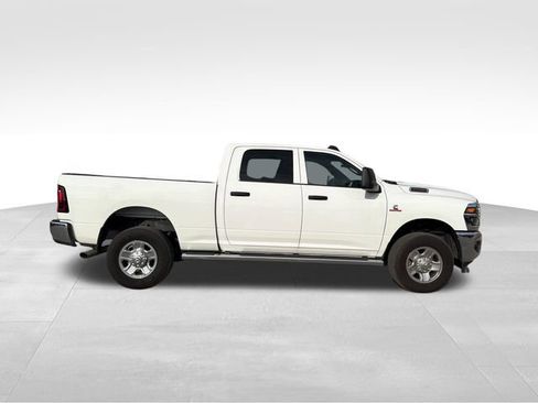 Used 2025 RAM 2500 Tradesman w/ Chrome Appearance Group AWD/4WD image 5
