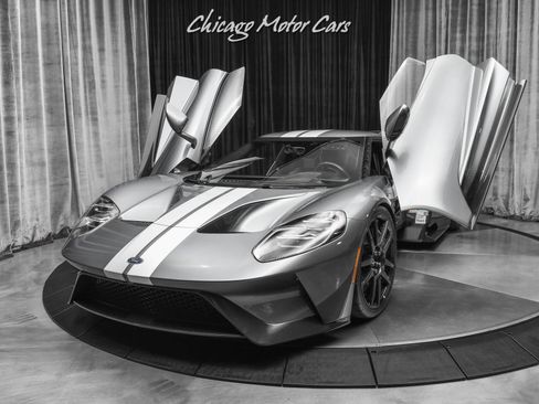 Used 2019 Ford GT RWD image 28