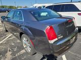 Used 2017 Chrysler 300 Limited image 5