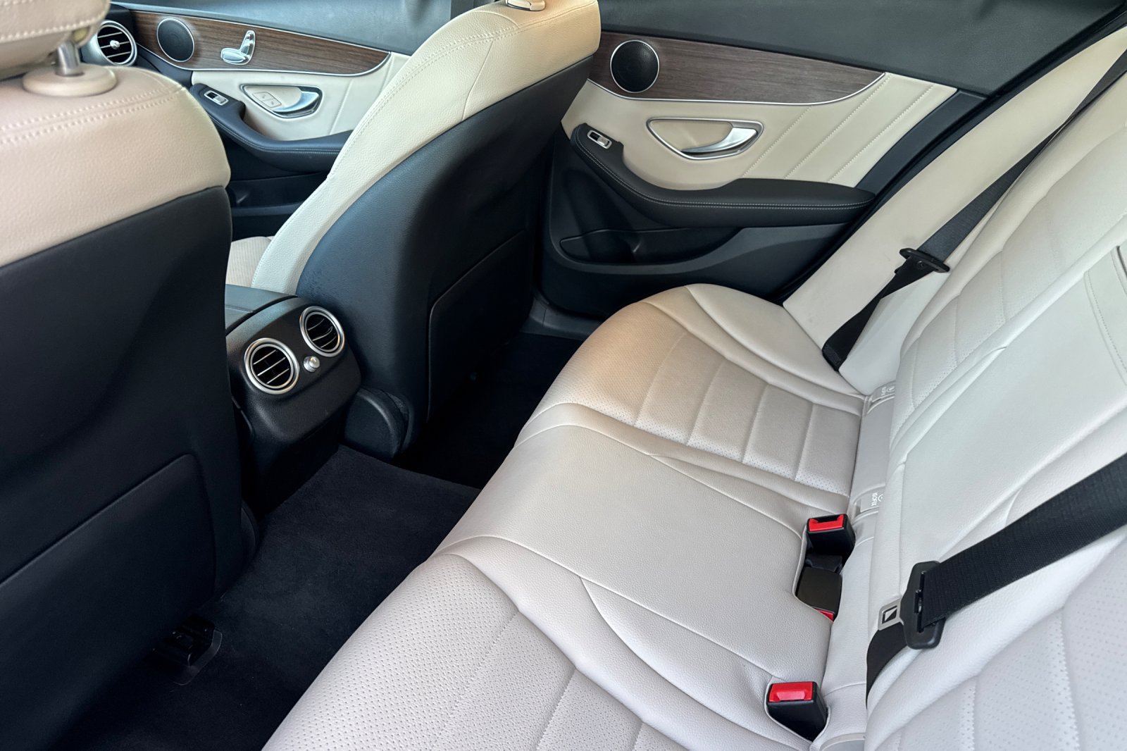 Used 2020 Mercedes-Benz C 300 Sedan image 14