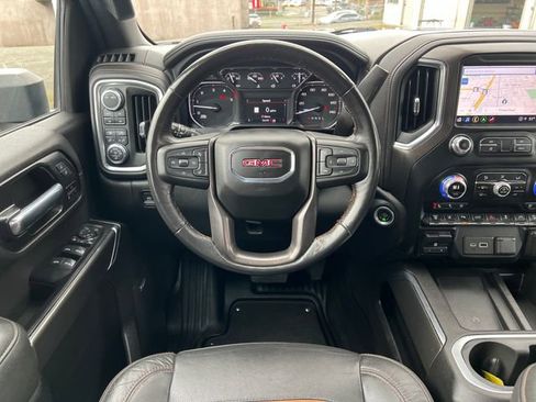 Used 2022 GMC Sierra 2500 AT4 w/ AT4 Preferred Package image 12