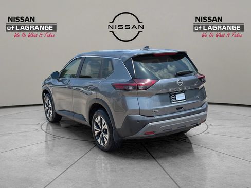 Certified 2023 Nissan Rogue SV FWD image 7