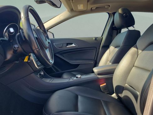 Used 2015 Mercedes-Benz GLA 250 4MATIC image 23