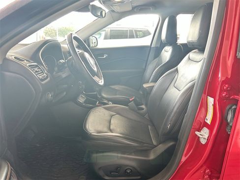 Used 2018 Jeep Compass Limited w/ Navigation Group image 10