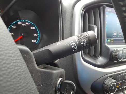 Used 2021 Chevrolet Colorado LT w/ Fleet Safety Package image 36