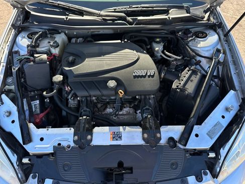 Used 2011 Chevrolet Impala Police FWD image 20