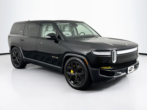 Used 2023 Rivian R1S Adventure AWD/4WD image 2