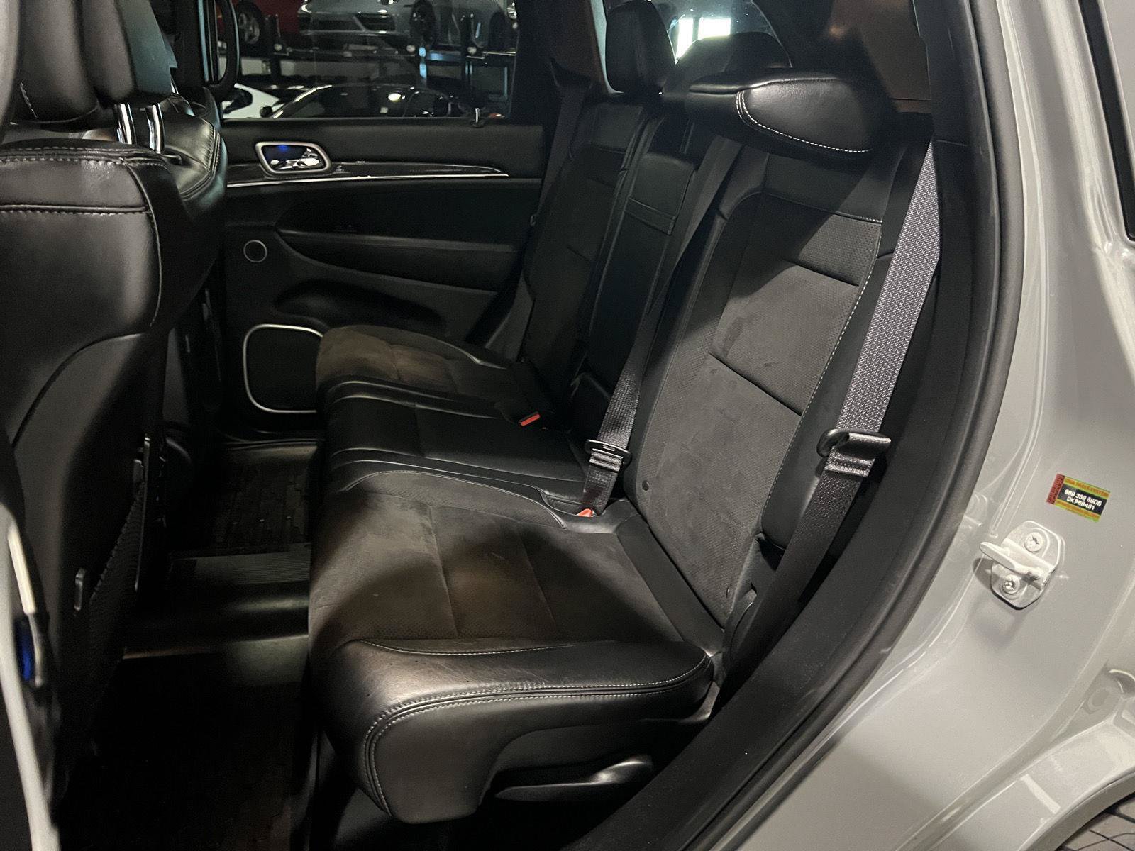 Used 2019 Jeep Grand Cherokee SRT AWD/4WD image 38