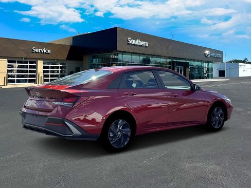 New 2026 Hyundai Elantra SEL Sport image 9