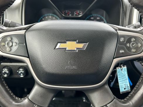 Used 2018 Chevrolet Colorado LT image 10