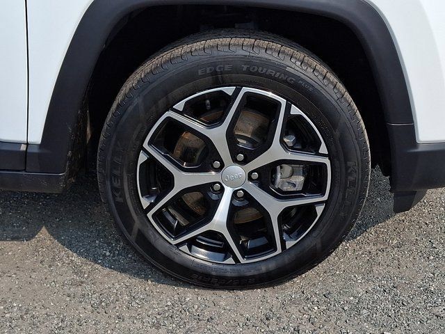 Certified 2024 Jeep Compass Limited AWD/4WD image 11