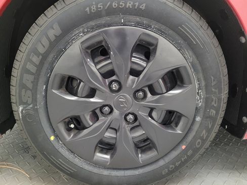 Used 2017 Hyundai Accent SE image 31