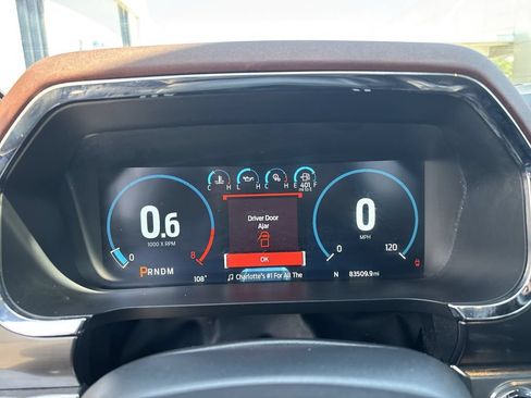 Used 2023 Ford F150 Lariat AWD/4WD image 10