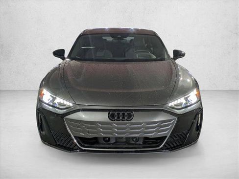 New 2026 Audi S e-tron GT Prestige image 5