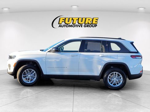 New 2026 Jeep Grand Cherokee Laredo w/ Trailer Tow Package RWD image 7
