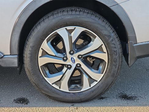 Used 2020 Subaru Outback Limited w/ Popular Package #2 image 10