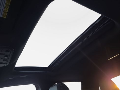 Used 2025 Toyota Tacoma Limited image 28