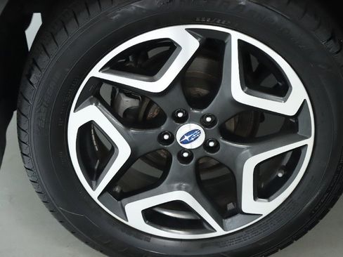 Used 2018 Subaru Crosstrek 2.0i Limited image 12