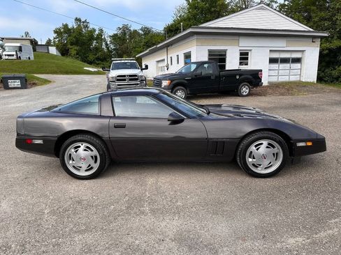 Used 1989 Chevrolet Corvette Coupe RWD image 9