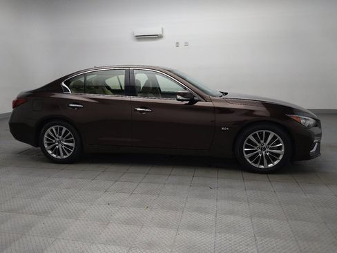 Used 2020 INFINITI Q50 Luxe w/ Essential Package (3.0T Luxe) RWD image 11