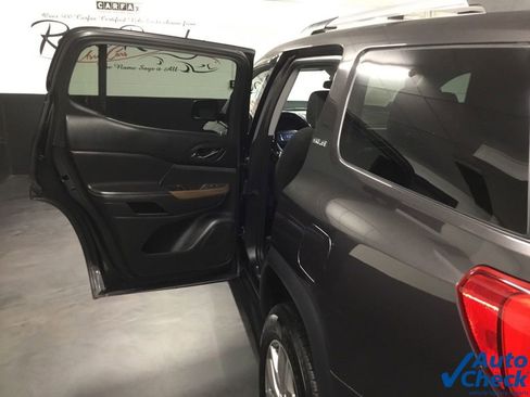 Used 2018 GMC Acadia SLE w/ LPO, Floor Liner Package image 25