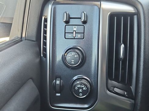 Used 2016 Chevrolet Silverado 1500 LT w/ All Star Edition AWD/4WD image 18