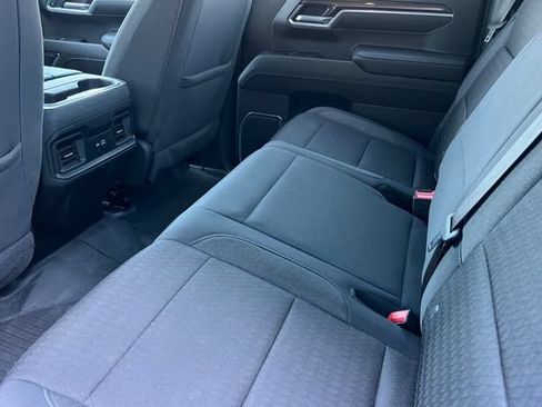 Used 2022 Chevrolet Silverado 1500 LT AWD/4WD image 14