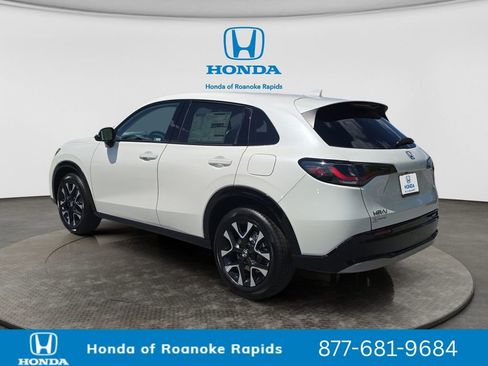New 2026 Honda HR-V EX-L image 3