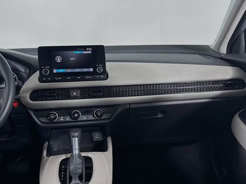 Certified 2023 Honda HR-V LX image 28