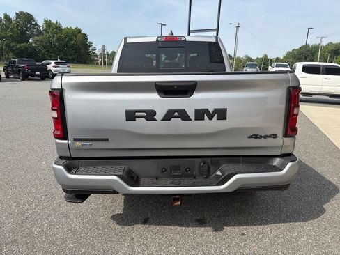 Used 2025 RAM 1500 Big Horn AWD/4WD image 6