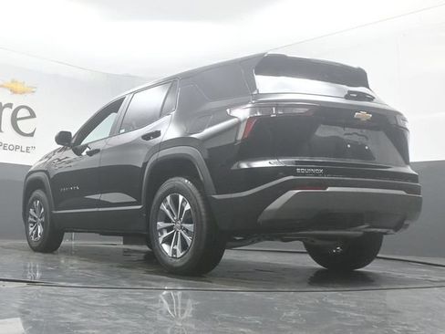 New 2026 Chevrolet Equinox LT w/ Convenience Package II FWD image 5