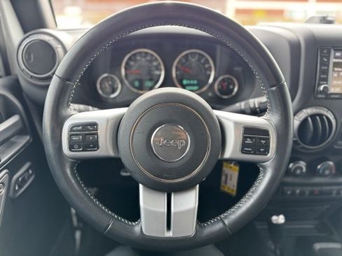 Used 2018 Jeep Wrangler Unlimited Sport image 20