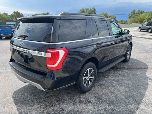 Used 2021 Ford Expedition XLT AWD/4WD image 5