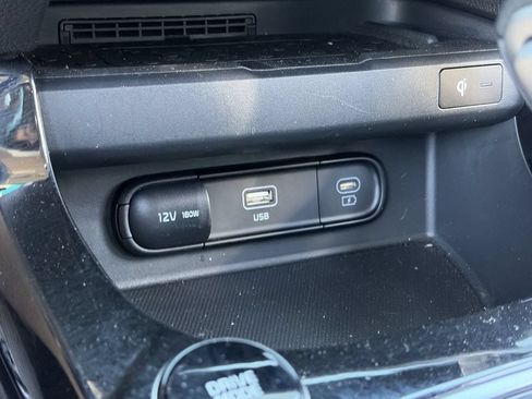 Certified 2025 Kia Seltos EX FWD image 27