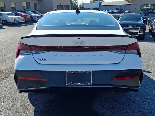 Certified 2026 Hyundai Elantra SEL Sport FWD image 4