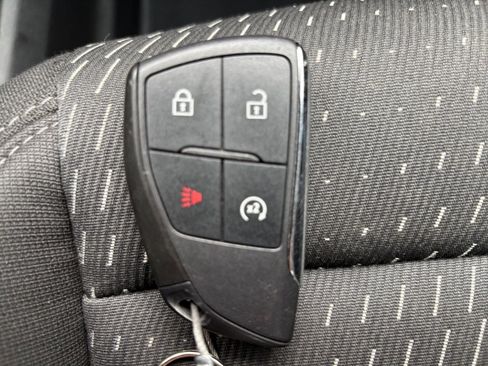 Used 2025 Chevrolet Equinox LT FWD image 18