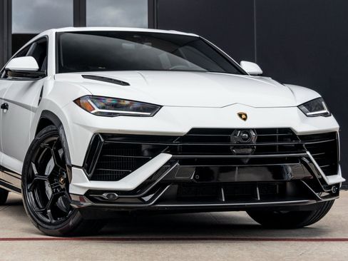 Used 2024 Lamborghini Urus Performante image 5