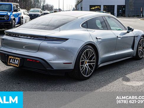 Used 2023 Porsche Taycan 4S w/ Performance Package image 6