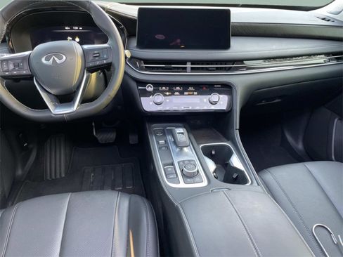 Used 2025 INFINITI QX60 Sensory w/ Vision Package image 2