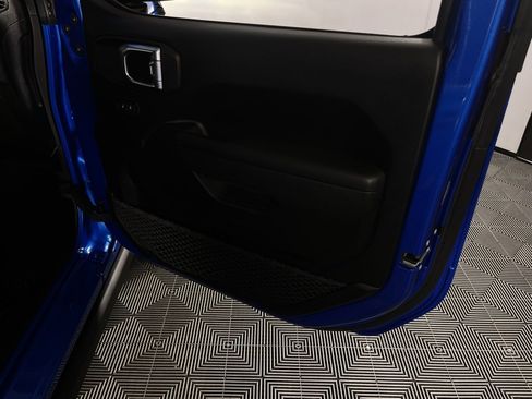 Used 2022 Jeep Wrangler Unlimited Sport image 30