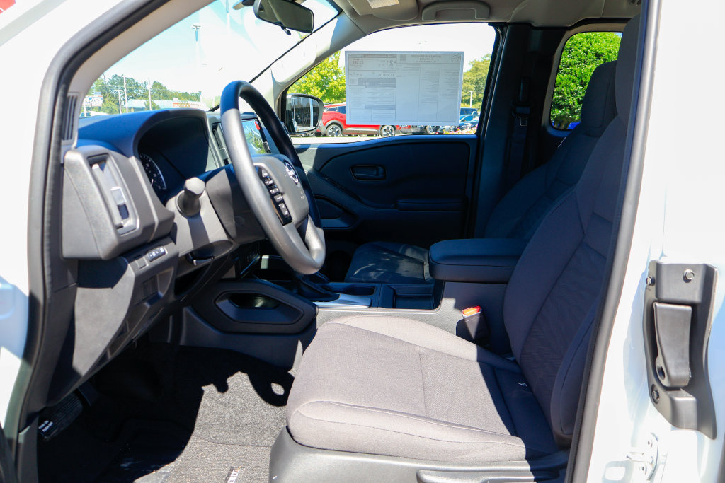 New 2027 Nissan Frontier S w/ Tow Package RWD image 7