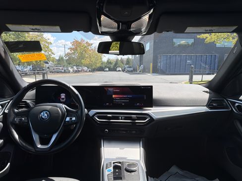 Used 2023 BMW i4 eDrive35 w/ Premium Package RWD image 20