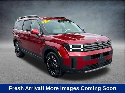 Used 2025 Hyundai Santa Fe SEL FWD image 1