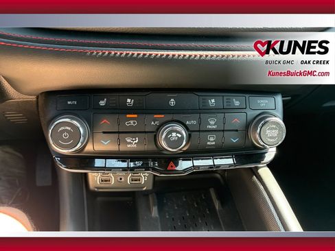 Used 2025 Dodge Durango R/T AWD/4WD image 28