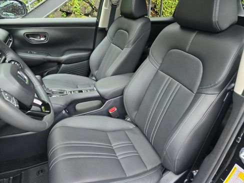 Certified 2024 Honda HR-V EX-L image 23