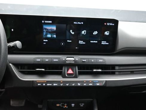 Used 2025 Kia K4 FWD image 20