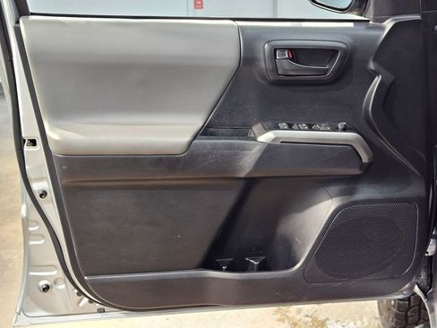 Used 2020 Toyota Tacoma SR5 image 20