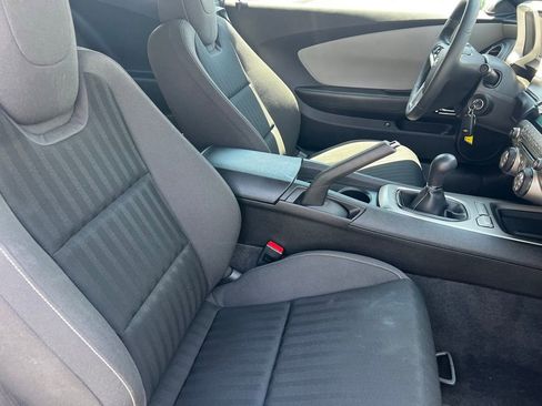 Used 2015 Chevrolet Camaro LS RWD image 27