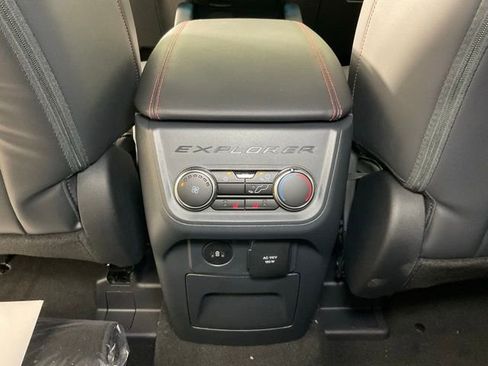 New 2026 Ford Explorer ST-Line w/ ST-Line Street Pack image 18